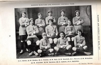 womens munition workers football team 1918 – 800×517